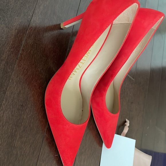 NEVER WORN BRAND NEW Stuart85 pumps from Stuart Weitzman spring 2022 collection. - Picture 6 of 7